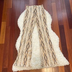 TOPSHOP Women’s Lightweight Snakeskin Print Pants Size 6